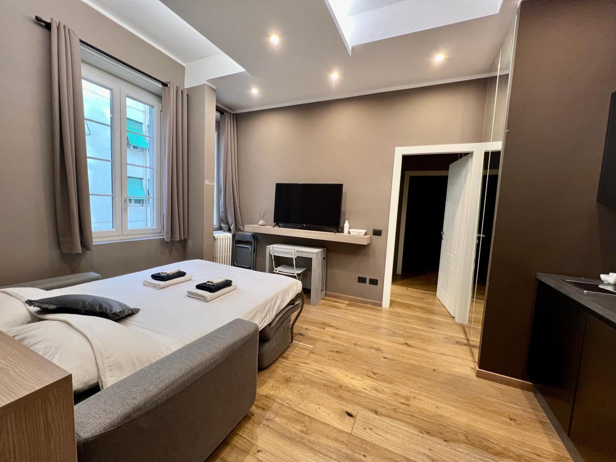 New Amazing Bilo In The Heart Of From Moscova Group Milán